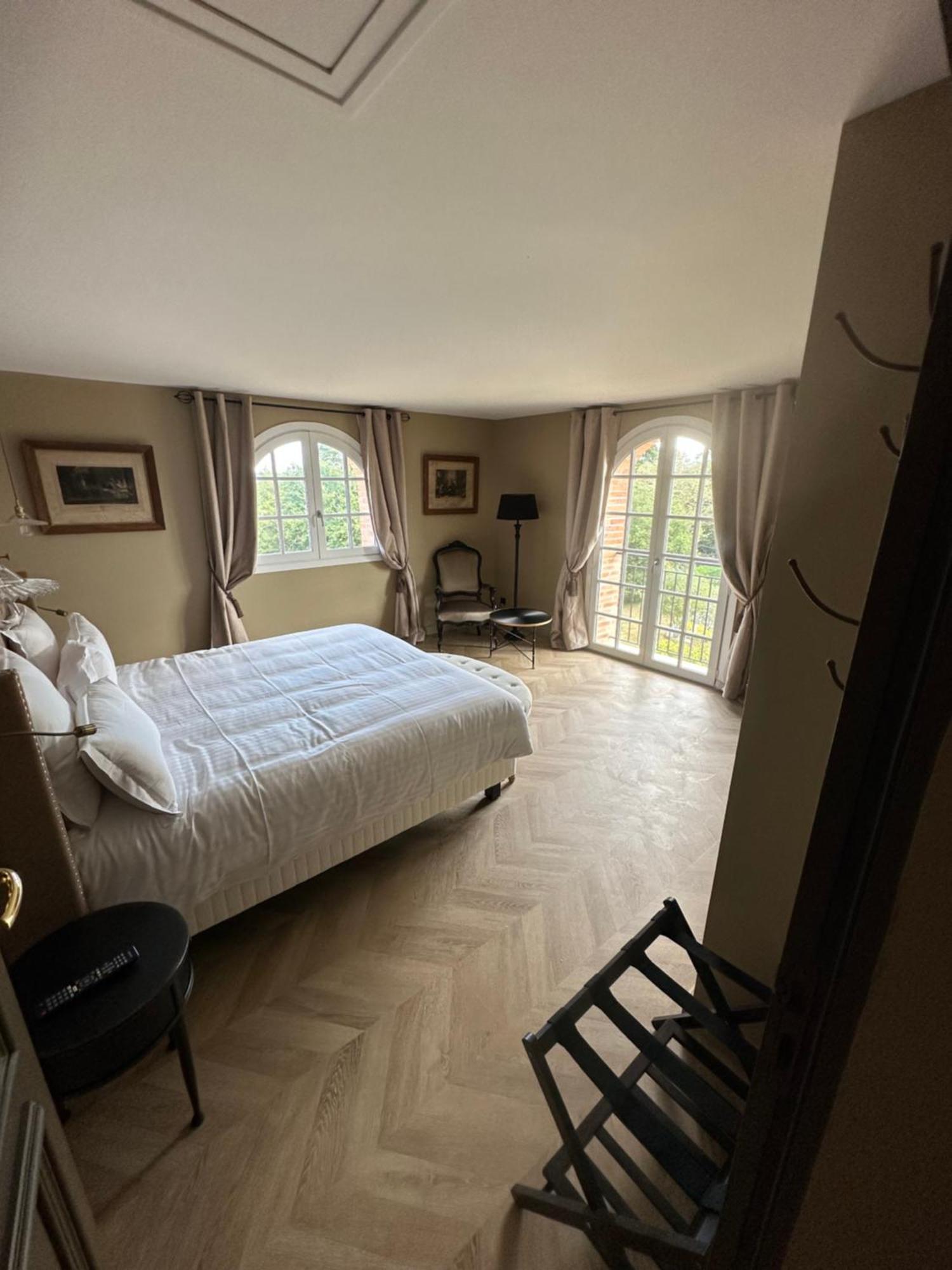 Castel Bois Marie, Maison D'Hotes Montauban Dış mekan fotoğraf The bedroom of the 18th-century house