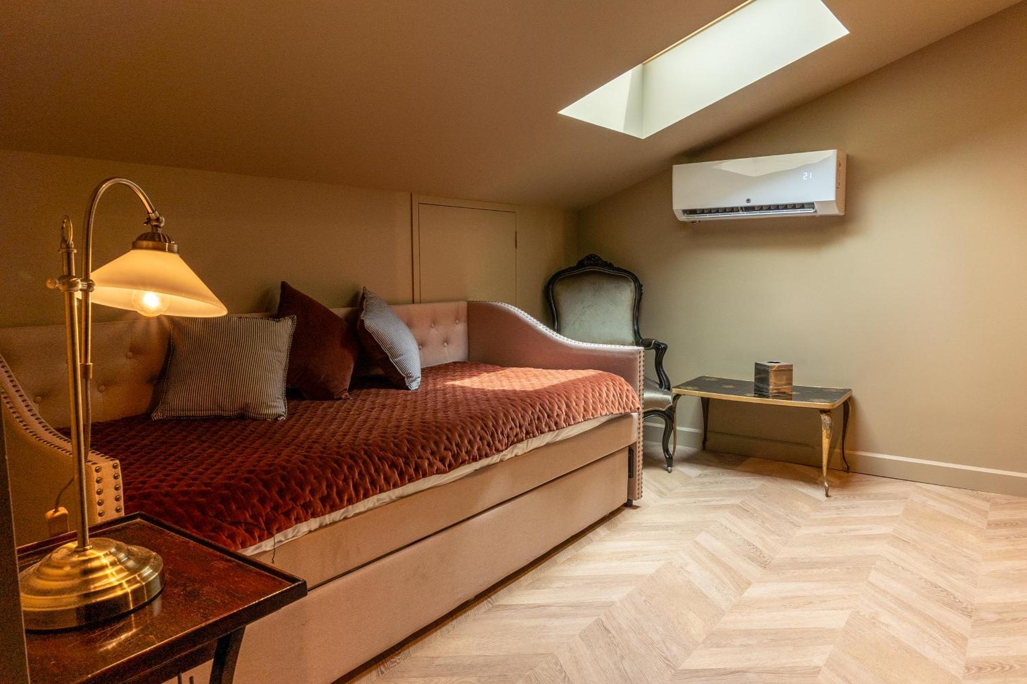 Castel Bois Marie, Maison D'Hotes Montauban Dış mekan fotoğraf A room at the hotel