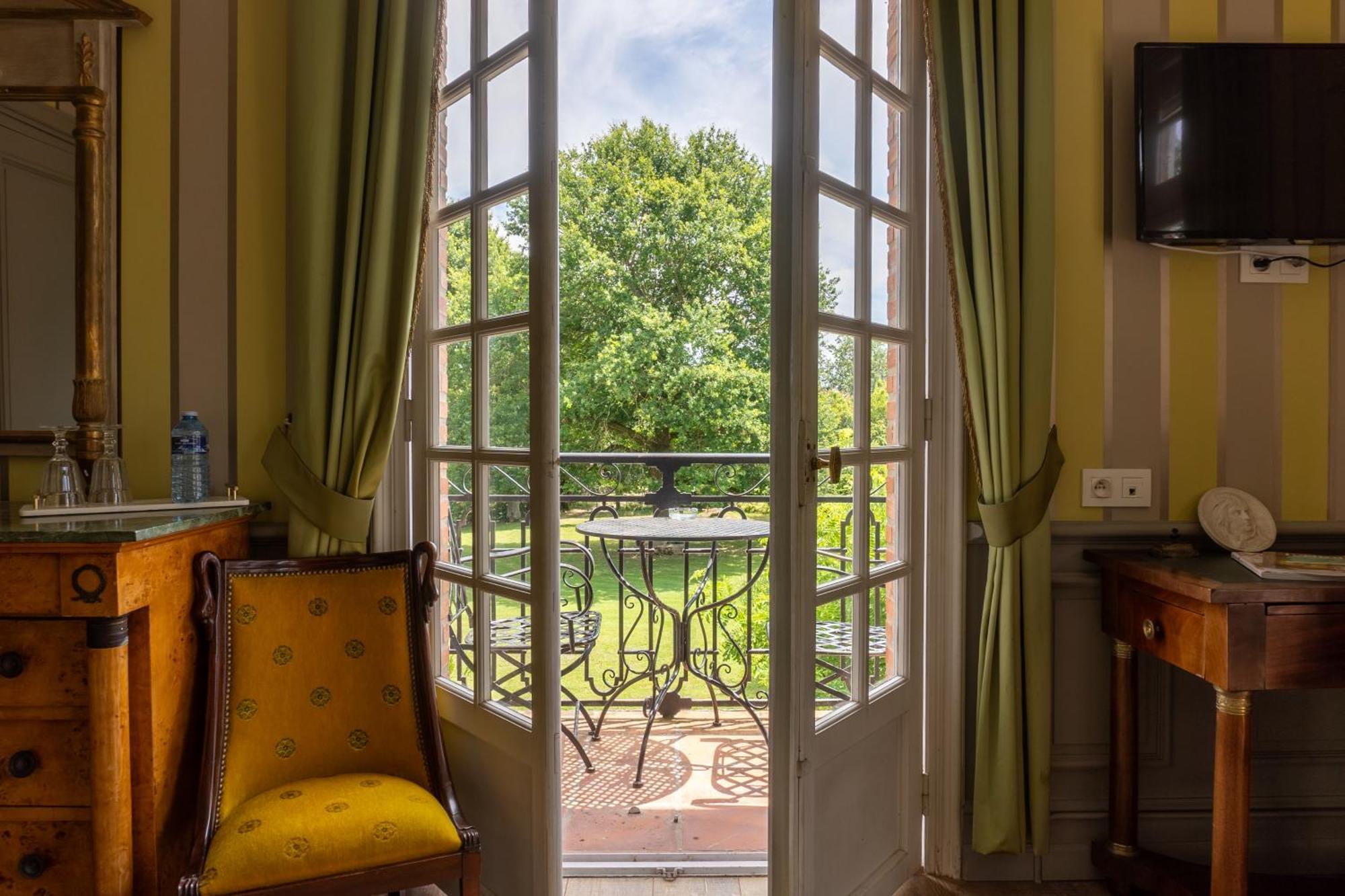 Castel Bois Marie, Maison D'Hotes Montauban Dış mekan fotoğraf A room at the hotel