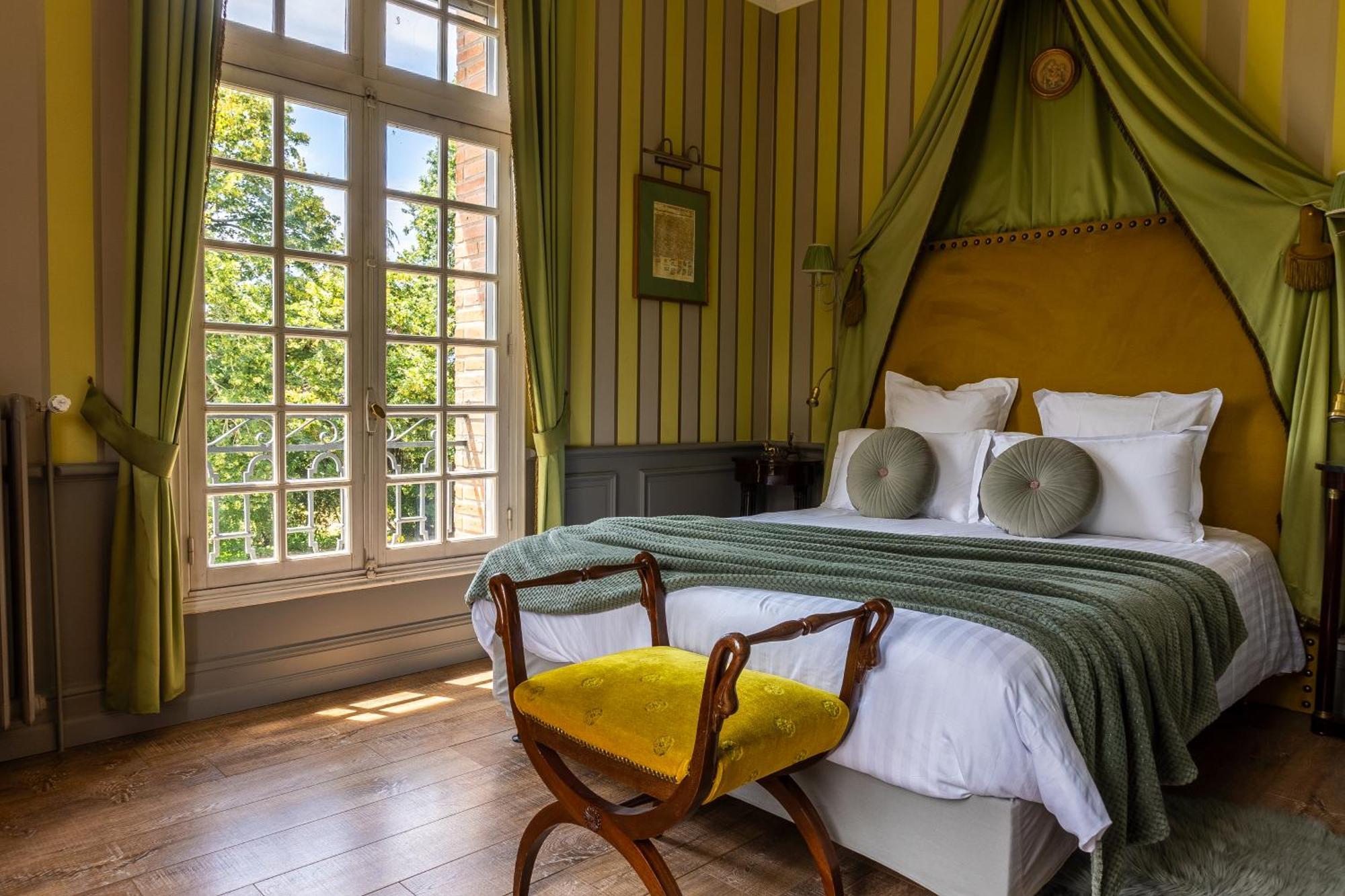 Castel Bois Marie, Maison D'Hotes Montauban Dış mekan fotoğraf The Yellow Room